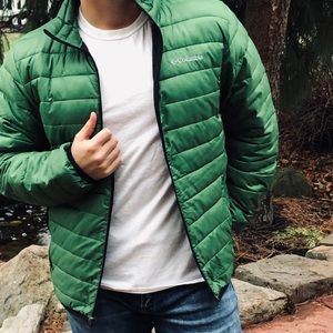 Columbia Medium Green Windbreaker